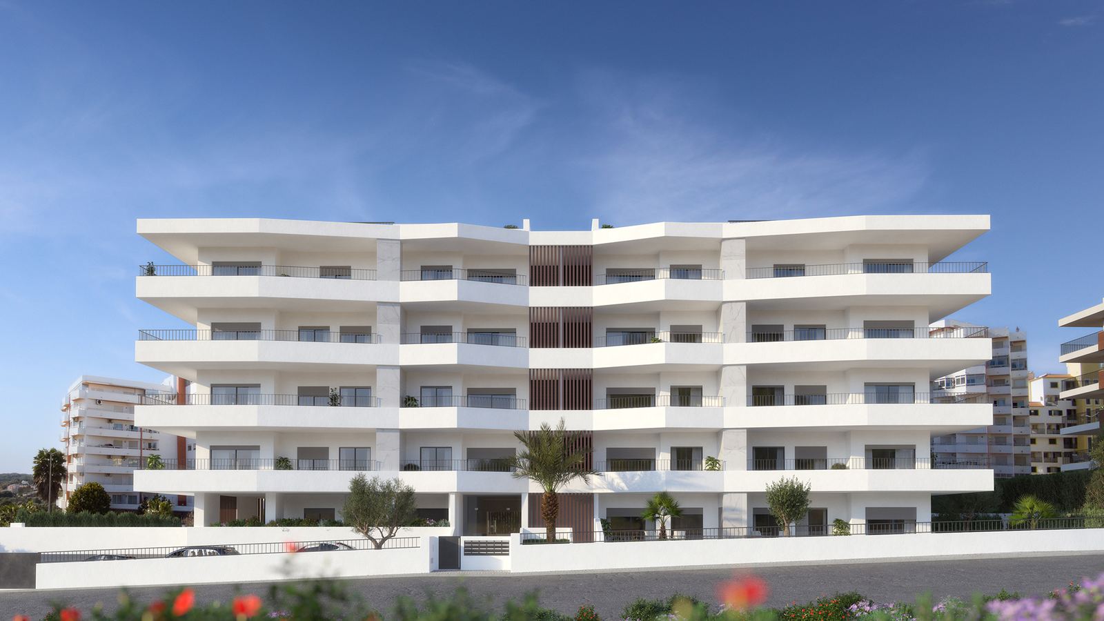 Symmetrical front view of the Litoral Blue façade