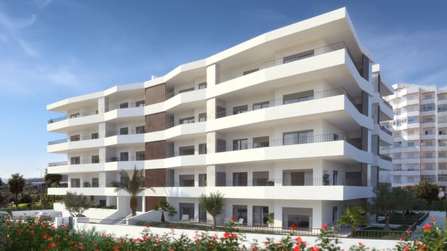 Fachada · varandas e lâminas verticais